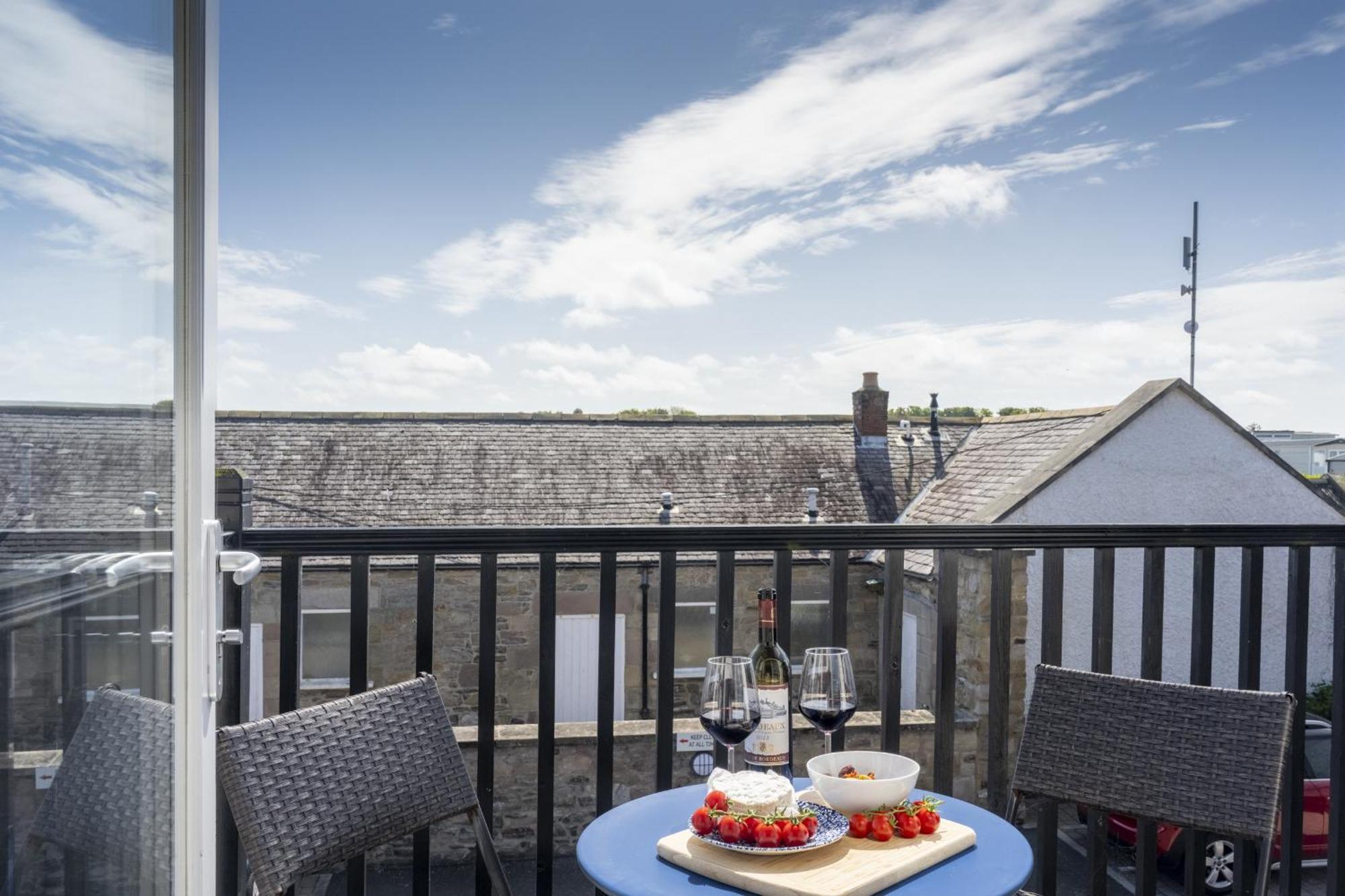 Northern Hideaways, Seascape Seahouses Exterior photo