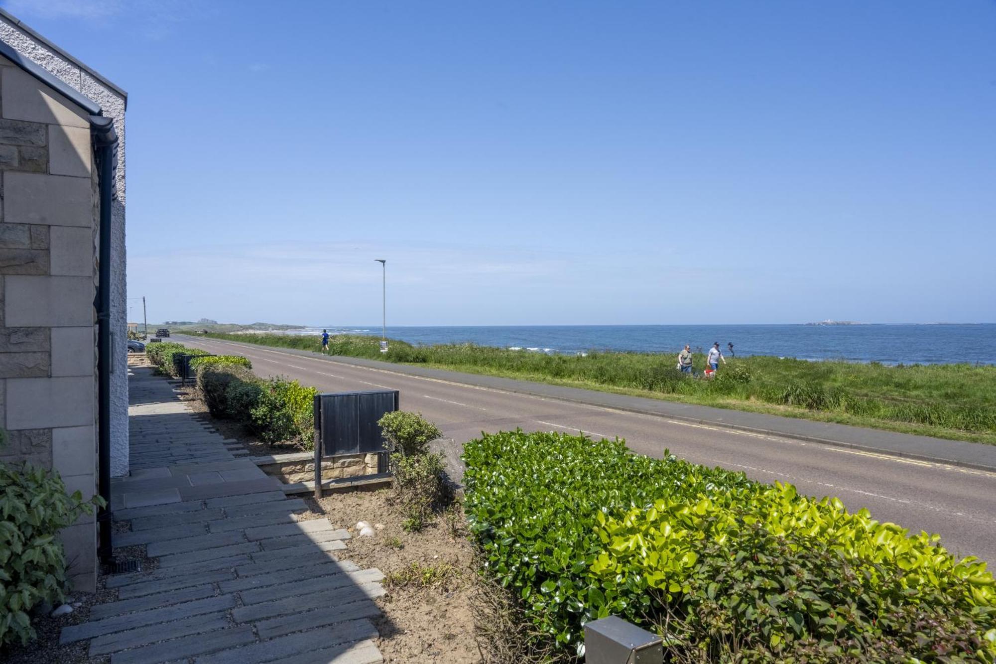 Northern Hideaways, Seascape Seahouses Exterior photo