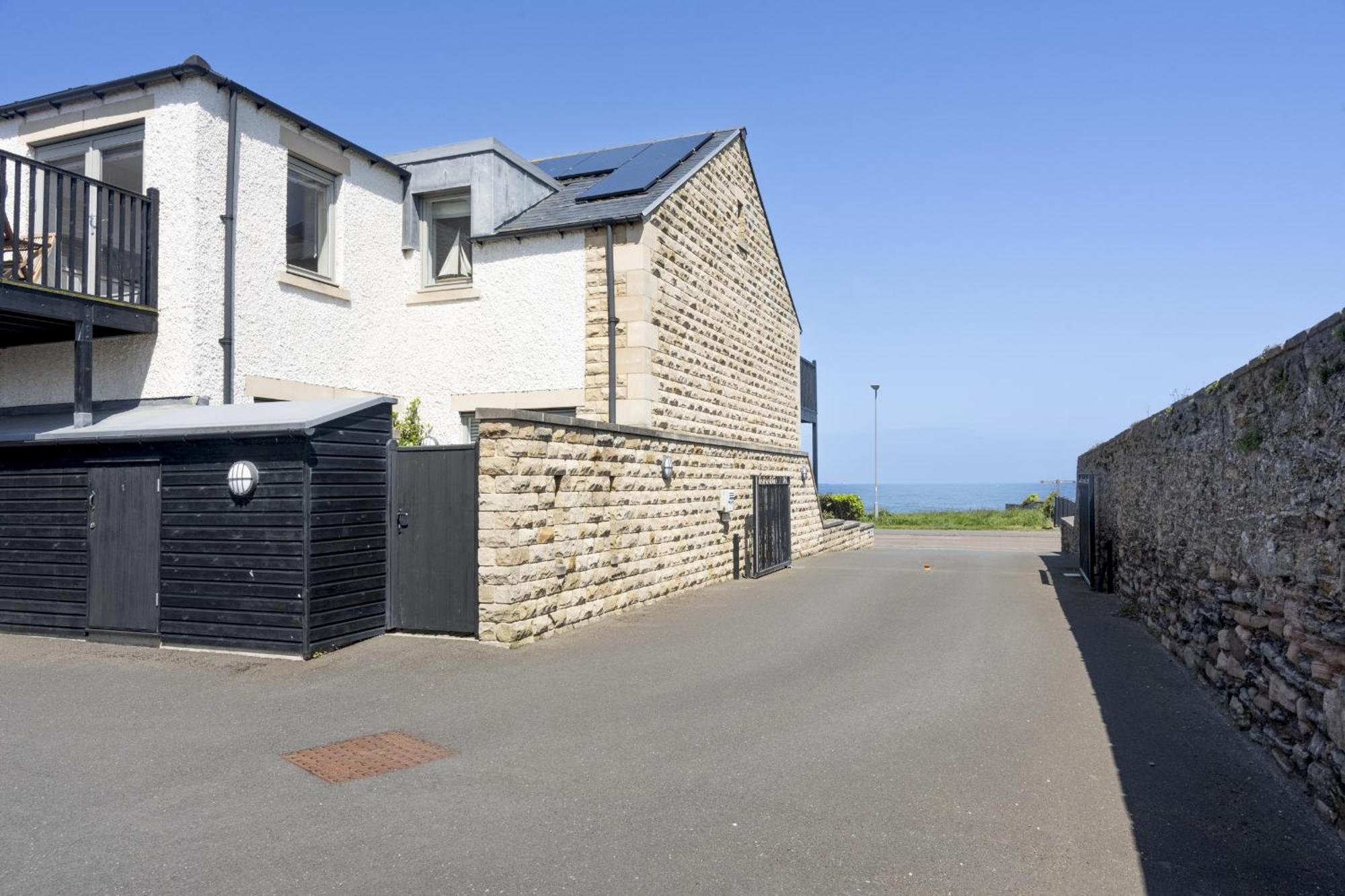 Northern Hideaways, Seascape Seahouses Exterior photo